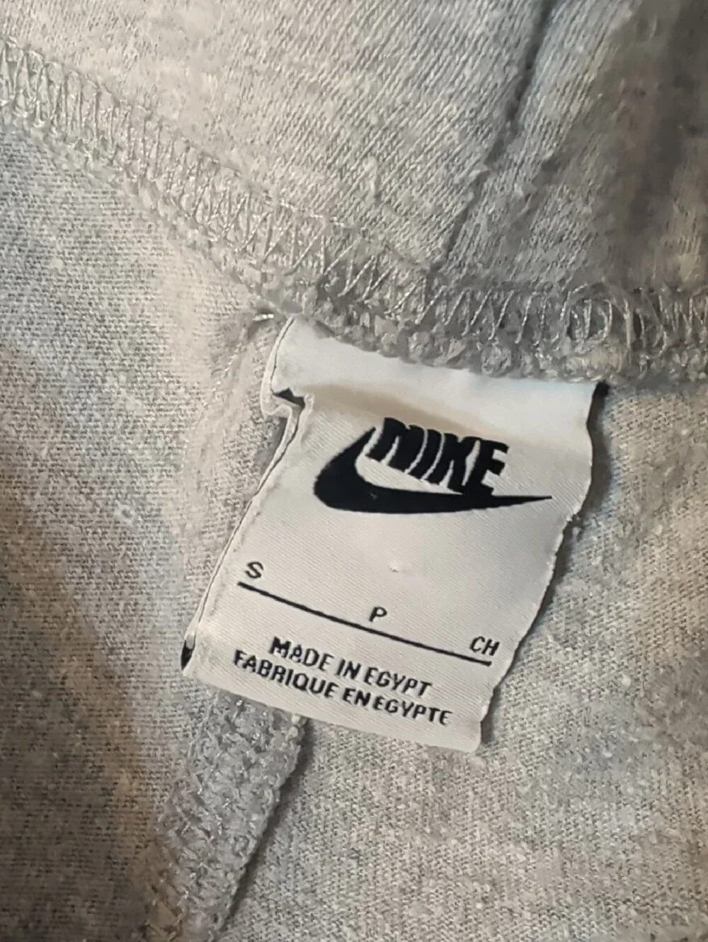 Bundle Of Four Pairs Of Small Nike Under Armor And Champion Brand Soft Shorts